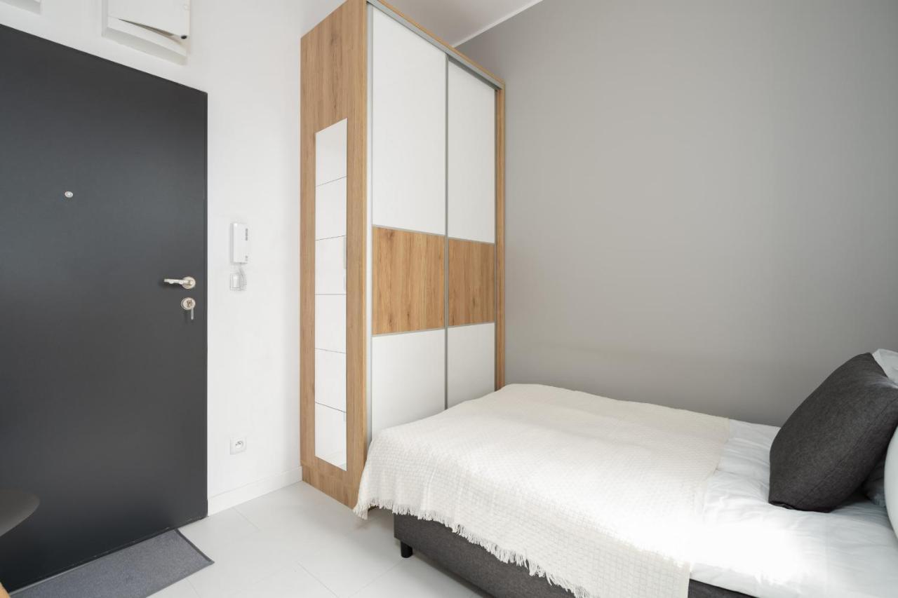 Cosy Studios Gasiorowskich By The Wilson Park By Noclegi Renters Poznan Ngoại thất bức ảnh