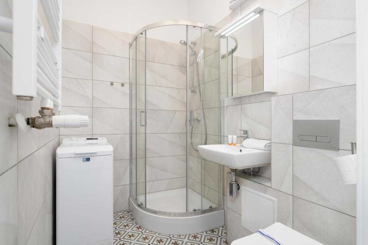 Cosy Studios Gasiorowskich By The Wilson Park By Noclegi Renters Poznan Ngoại thất bức ảnh