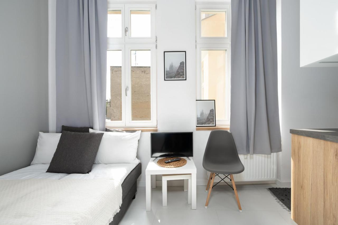 Cosy Studios Gasiorowskich By The Wilson Park By Noclegi Renters Poznan Ngoại thất bức ảnh